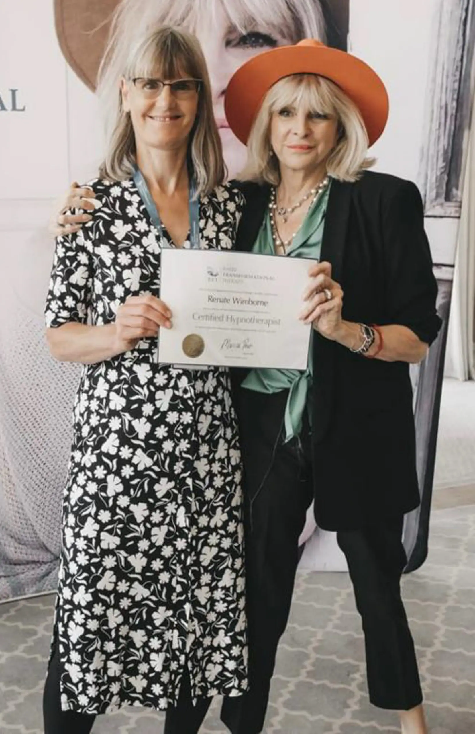 Renate Wimborne with Marisa Peer, who created Rapid Transformational Therapy